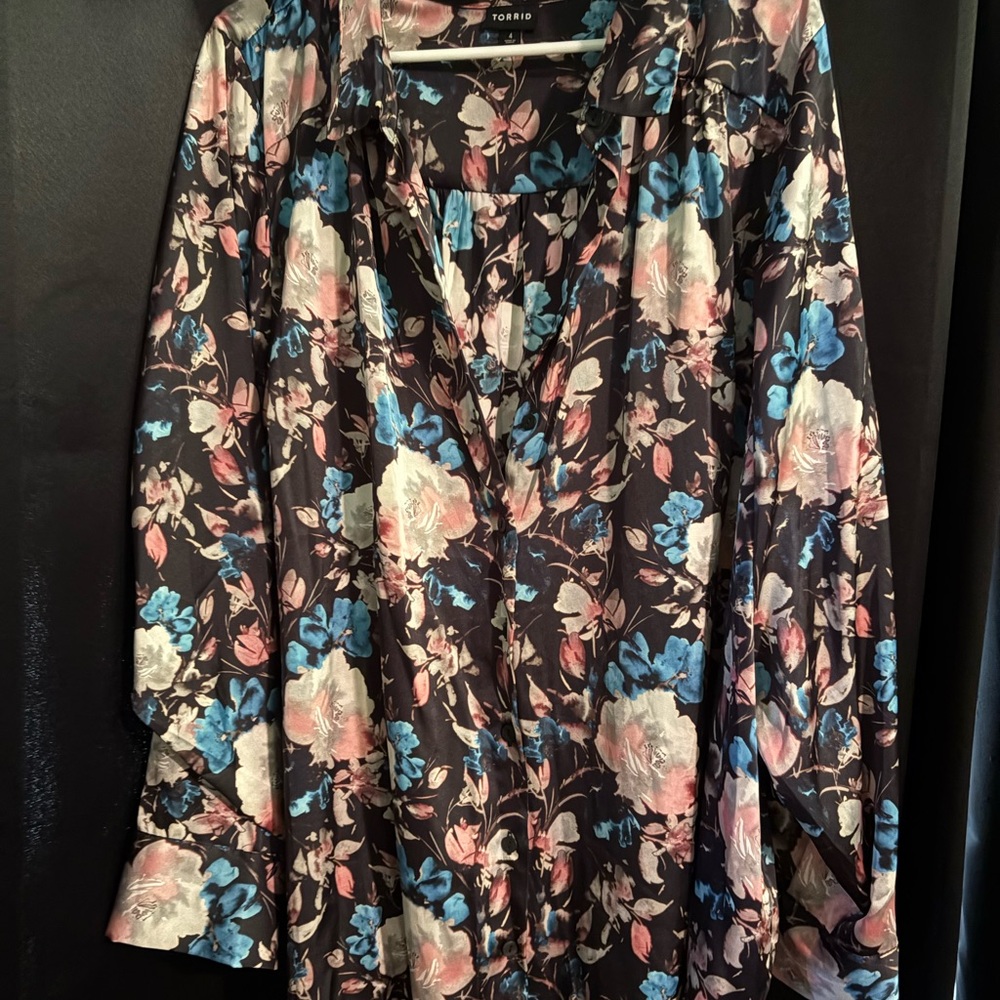 Torrid Floral Dressy Shirt with Blue and Pink Hues
